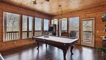 Rumah, Beberapa Tempat Tidur (Emerald City Lights #203) | Ruang permainan