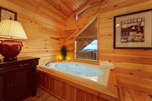 House, Multiple Beds (Emerald City Lights #203) | Interior