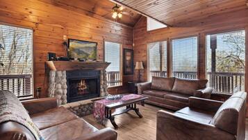 House, Multiple Beds (Emerald City Lights #203) | Living area