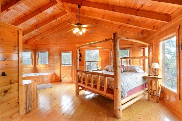 House, Multiple Beds (A Mountain Paradise #295) | 2 bedrooms, individually decorated, individually furnished, bed sheets - A Mountain Paradise #295 (Sevierville)