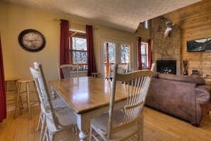 House, Multiple Beds (Bear Run Getaway #1136) | Private kitchen | Fridge, microwave, stovetop, dishwasher - Bear Run Getaway #1136 (Gatlinburg)