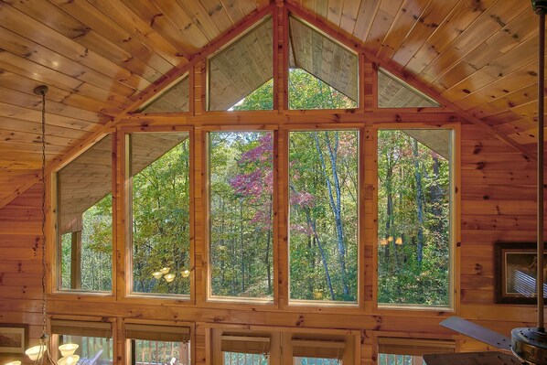 House, Multiple Beds (Bear Splash #409) | Interior - Bear Splash #409 (Sevierville)