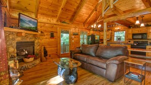 House, Multiple Beds (Browns Bear Den #235) | Living area - Browns Bear Den #235 (Sevierville)