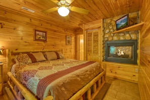 Casa, várias camas (Browns Bear Den #235) | 2 quartos, individualmente decorados, individualmente mobiliados