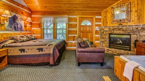 House, 1 King Bed (Dream Weaver #1527)