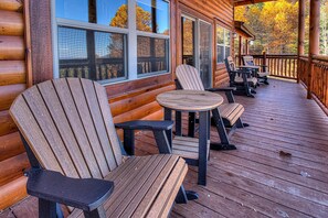 House, Multiple Beds (Majestic View Lodge #426) | Terrace/patio