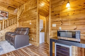 House, Multiple Beds (Dream Come True #555) | Interior