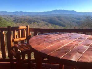 House, Multiple Beds (Grandpa Bear's View #233) | Balcony view