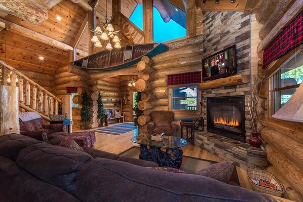 House, Multiple Beds (A Cut Above #371) | Living area - A Cut Above #371 (Sevierville)