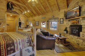 House, Multiple Beds (A Fishing Hole #156) | 1 bedroom, individually decorated, individually furnished, free WiFi - A Fishing Hole #156 (Sevierville)