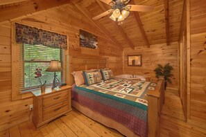 Casa, varias camas (Heavenly Hideaway #256) | 2 habitaciones, decoración personalizada y muebles diferentes 