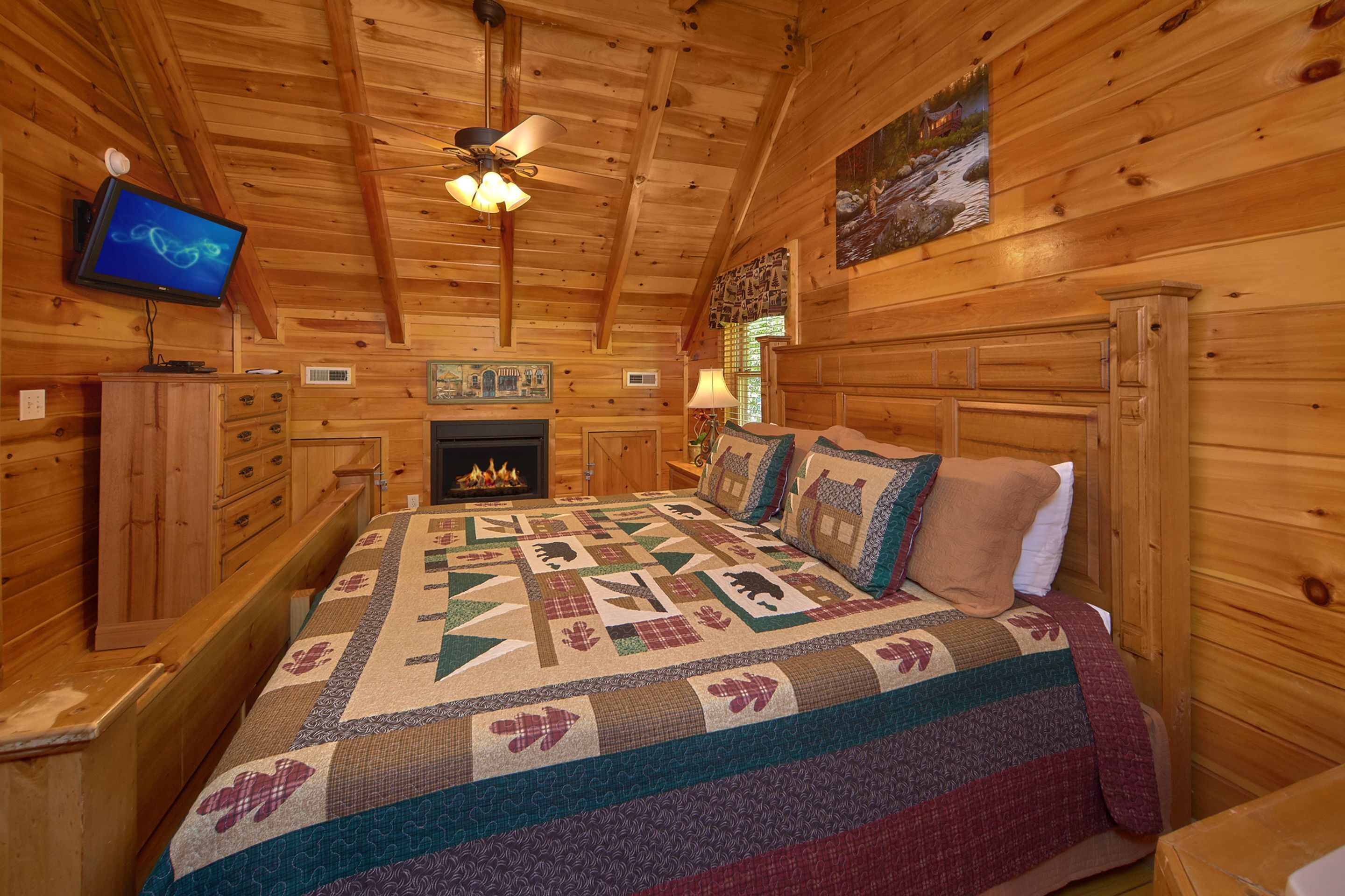 House, Multiple Beds (Heavenly Hideaway #256) | 2 bedrooms, individually decorated, individually furnished, bed sheets