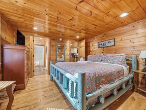 House, Multiple Beds (A Secluded Retreat #216) | 2 bedrooms, individually decorated, individually furnished, free WiFi - A Secluded Retreat #216 (Sevierville)