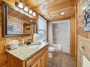 House, Multiple Beds (A Secluded Retreat #216) | Bathroom | Towels - A Secluded Retreat #216 (Sevierville)