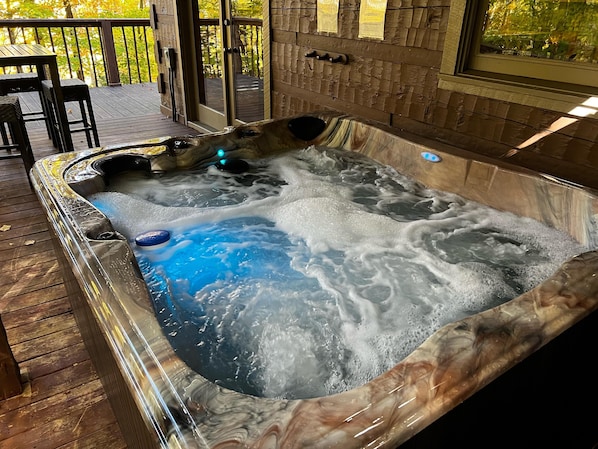 House, Multiple Beds (A Secluded Retreat #216) | Outdoor spa tub - A Secluded Retreat #216 (Sevierville)