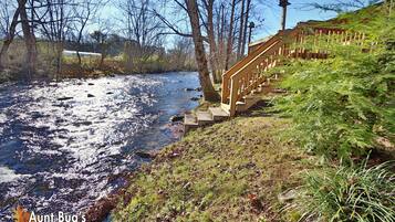 House, Multiple Beds (Heavenly Creekside #276) | Property grounds