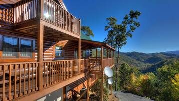 House, Multiple Beds (Eagle's View #356) | Exterior