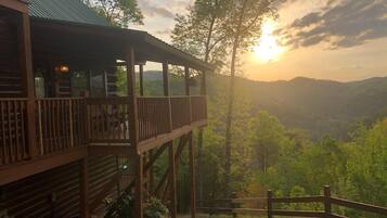 House, Multiple Beds (Eagle's View #356) | Property grounds