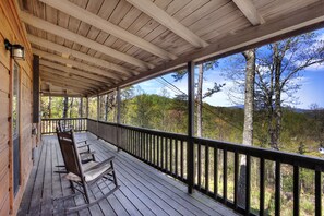 Ferienhaus, Mehrere Betten (Kickback Shack #298) | Balkon