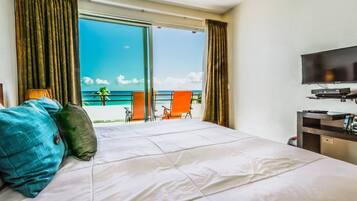 3 habitaciones y espacio para trabajar con laptop