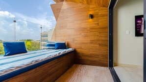 1 chambre, espace de travail pour ordinateur portable