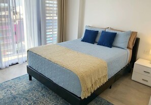 3 bedrooms, laptop workspace, iron/ironing board, WiFi