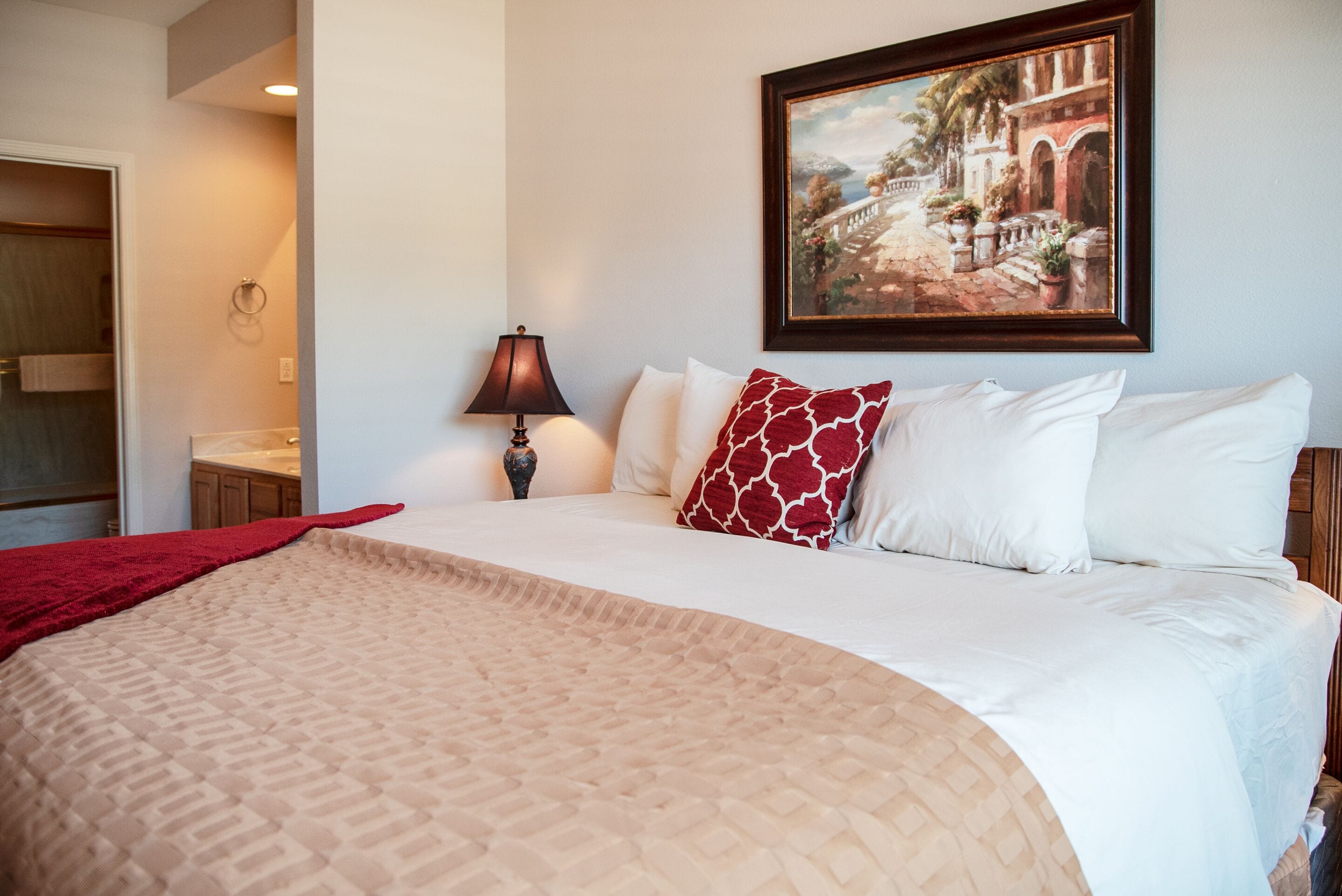 Premier Condo, 4 Bedrooms, Jetted Tub, Golf View | Premium bedding, individually decorated, free WiFi, bed sheets