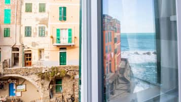 Family Apartment, Sea View (Aquarium 2) | 1 bedroom, down comforters, in-room safe, desk