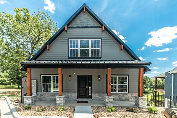 ด้านหน้าที่พัก