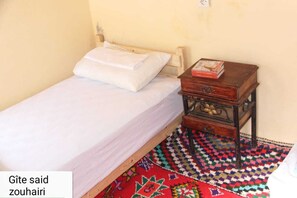 Free WiFi, bed sheets