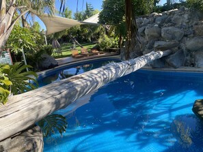 Comfort Cabin | Down duvets, Select Comfort beds, in-room safe - Cabañas la finca 2 (Atlixco)