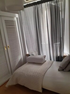 2 camere, ferro/asse da stiro, Wi-Fi gratuito, lenzuola