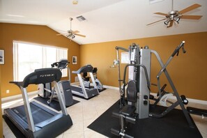 Villa | Fitness facility