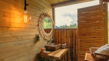 Maloka Villa | Bathroom | Shower, rainfall showerhead, designer toiletries, towels