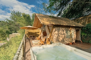 1 bedroom, premium bedding, down comforters, Select Comfort beds