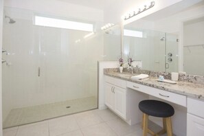 Ferienhaus | Badezimmer
