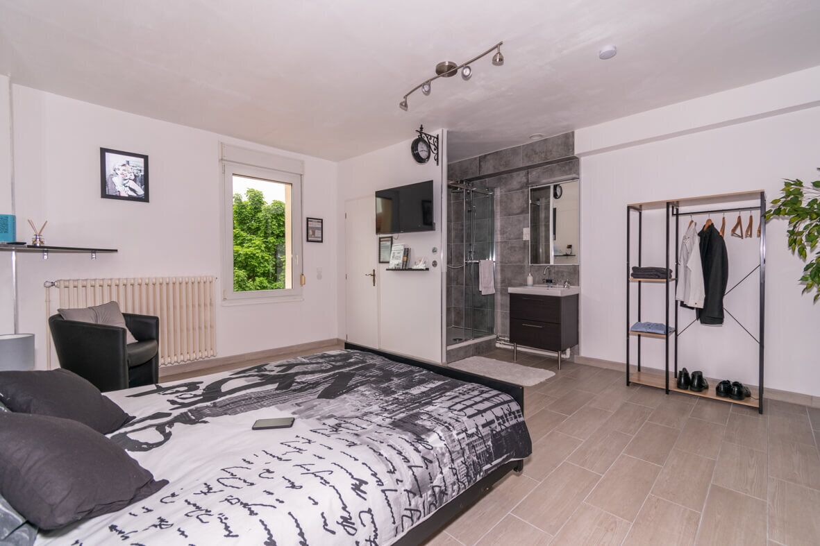 1 chambre, bureau, Wi-Fi gratuit, draps fournis