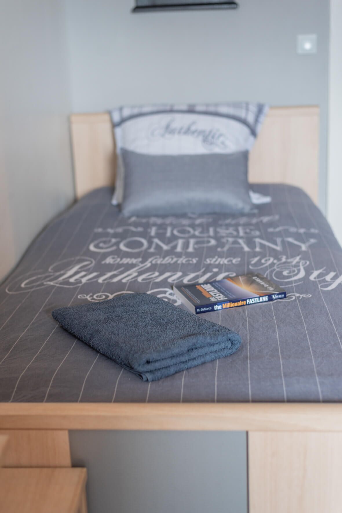 1 habitación, escritorio, wifi gratis y ropa de cama 