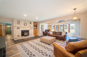 Interior - CountryEstate minutes away from South Haven. New lifted children's playhouse '26 (Bangor)