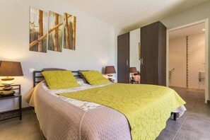 Superior Room, Accessible (Nelumbo) | Individually decorated, individually furnished, soundproofing, free WiFi - La Maison des Landes (Gorges)