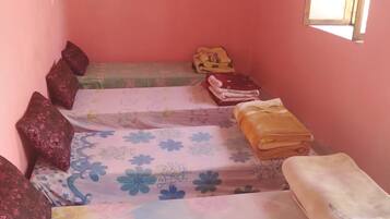 Quadruple Room, Shared Bathroom | Free WiFi, bed sheets