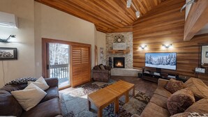Fireplace, books, stereo - Lakeside Retreat Near Deer Valley Slopes and Main Street 1687 (Park City)