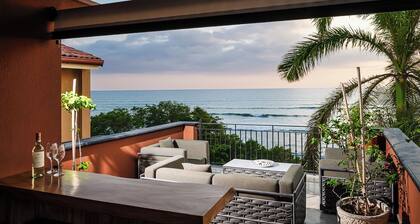 Sunset Terrace Langosta – Oceanfront Penthouse