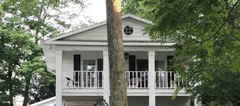 見事なレイクフロントプロパティ