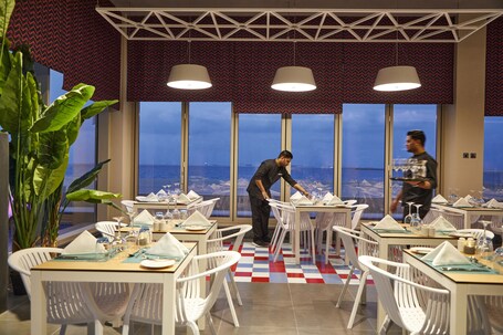 Hotel Riu Dubai Beach Resort - Image 72