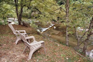House, Multiple Beds (River Dream #466) | Property grounds