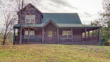 House, Berbilang Katil (Sugar Bear #268) | Bahagian luar