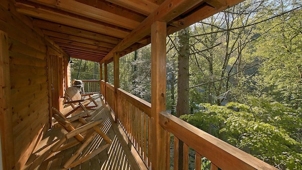 House, Multiple Beds (Creekside Retreat #208) | Property grounds - Creekside Retreat #208 (Sevierville)