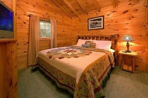 Casa, letti multipli (Creekside Retreat #208) | 2 camere, con stile personalizzato, con arredamento individuale