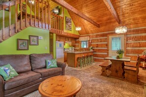 House, 1 King Bed with Sofa bed (Parkside Party #1676) | Interior - Parkside Party #1676 (Gatlinburg)